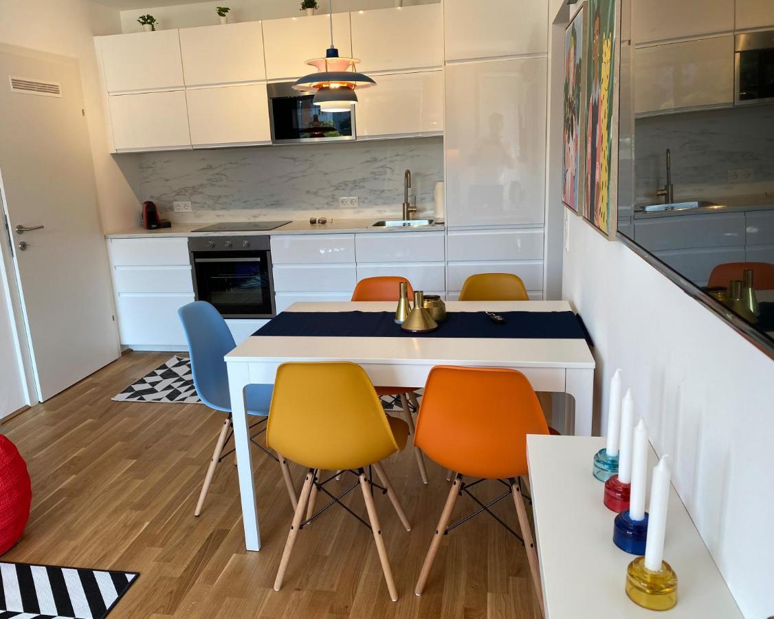 Apartment Brand New Cozy 10 Min To Center *